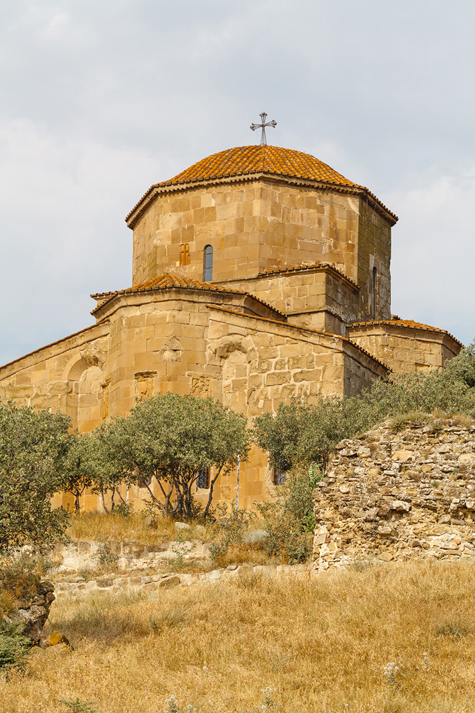 ge-jvari-monastery-georgian-orthodox-monastery-near-mtskheta-eastern-georgia.jpg